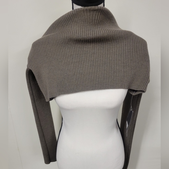 Lida Baday Rib Shrug - Picture 1 of 7